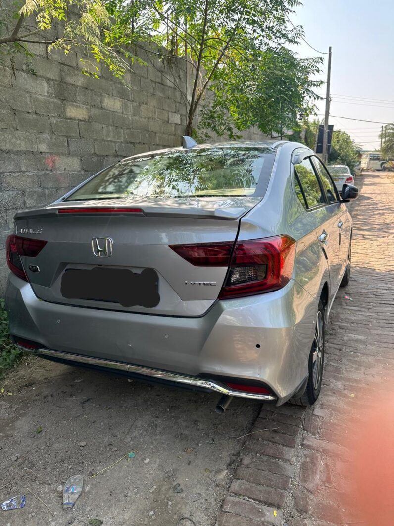 
								Honda Amaze Manual full									