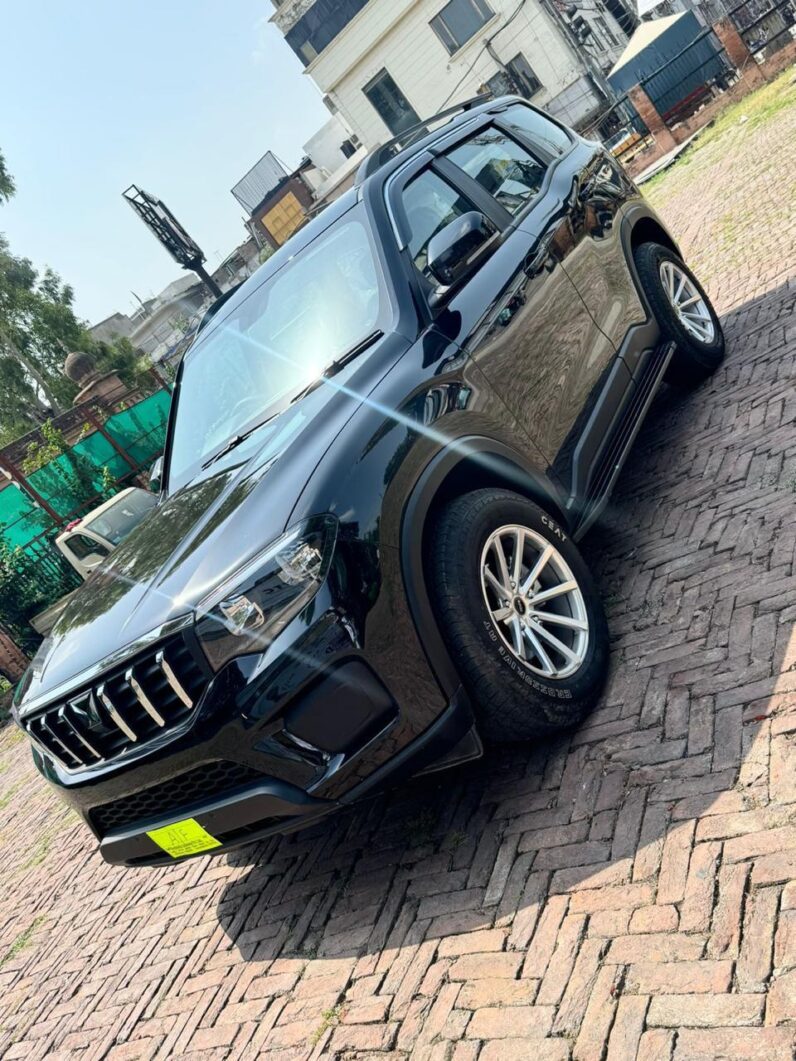 
								Mahindra Scorpio N Automatic full									