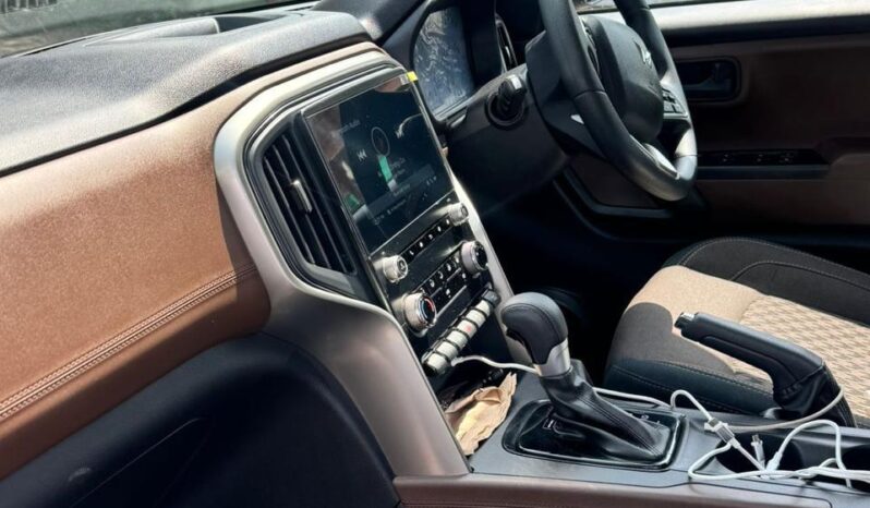 
								Mahindra Scorpio N Automatic full									